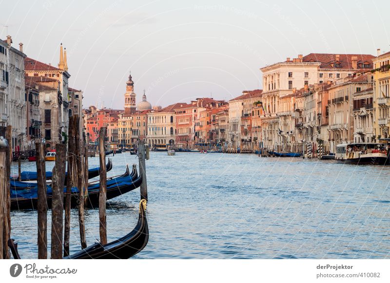 Canale grande in colour Port City Downtown Deserted House (Residential Structure) Building Architecture Tourist Attraction Landmark Navigation Inland navigation