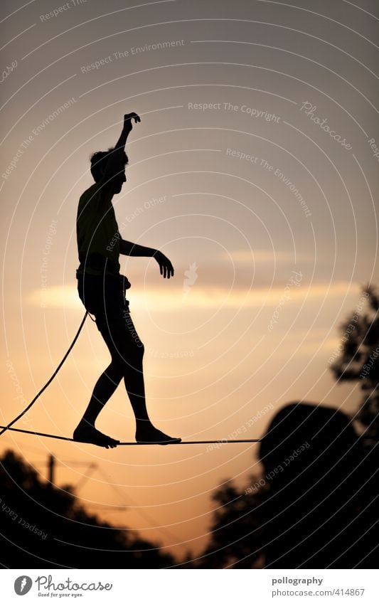 urban highline (III) Leisure and hobbies Sports Fitness Sports Training slackline Human being Masculine Young man Youth (Young adults) Man Adults Life Body 1