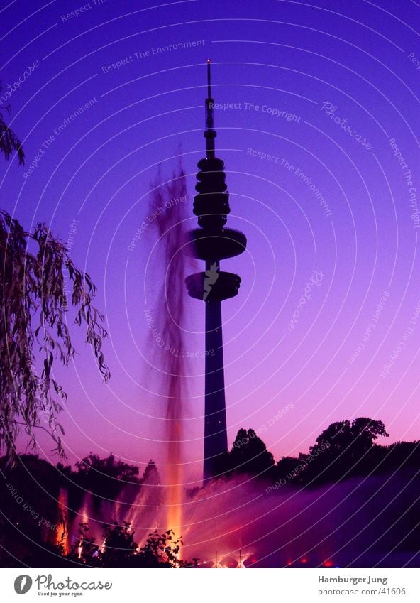 TeleMichel Planten un blomen -park Twilight Summer Water fountain Park Building Architecture Hamburg water features Tower Evening Television tower Silhouette