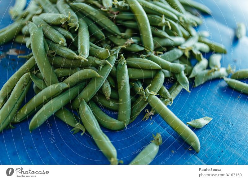 Fresh peas Peas freshness Organic produce Vegetable vegetarian green Colour photo Nutrition Food Healthy Vegetarian diet Green food Food photograph Eating