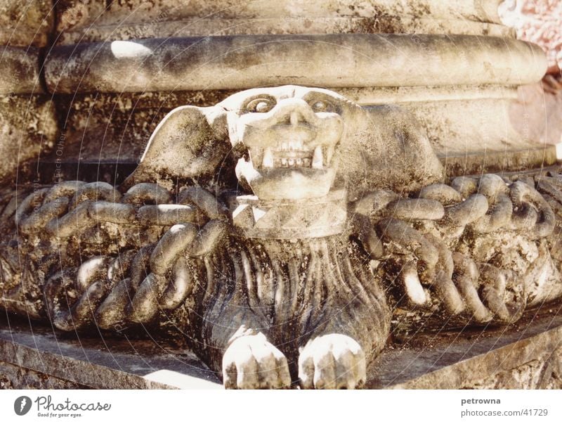 Winged Monster 2 Portugal Lisbon Sculptor Architecture column decoration church equipment marble column