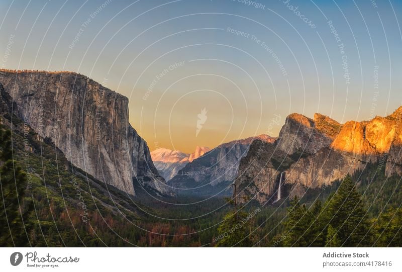 Amazing mountain range at sunset yosemite national park sundown landscape highland america california usa united states ridge light evening scenery magnificent