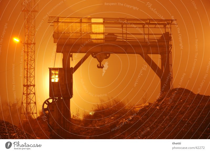 n8 shift Crane Fog Night Consign Light Long exposure Industry Railroad Train station Goods Logistics Floodlight