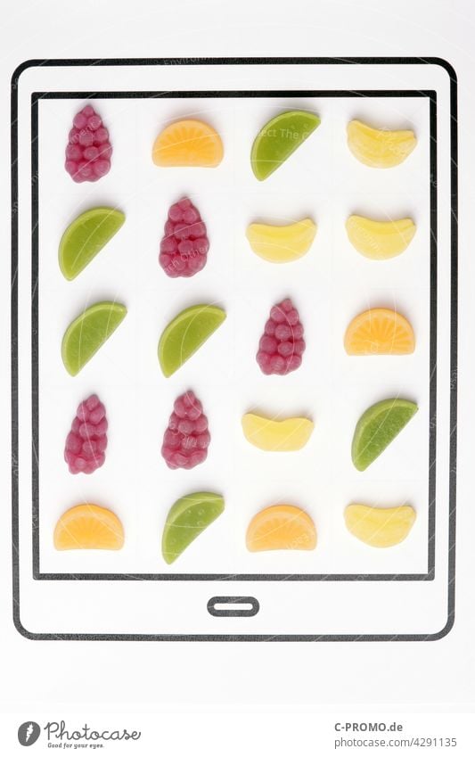 Analog Candy Crush candy crush APP mobile-game puzzle computer game Eating fruit cute White segregated Delicious close up luscious Overweight