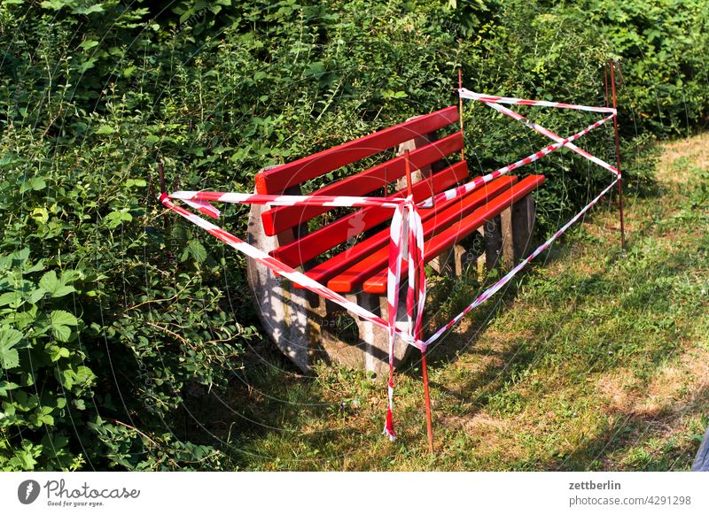 Bank in restricted area again haggard Bench flutterband Fresh freshly painted Barred Canceled New Park Park bench lock city park interdiction Crime scene Fence