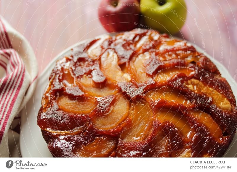 Appel Tarte Tatin tarte tatin appel tart french appel tart Baked goods Baking Food Delicious Pie Dessert sweet Fruit Fresh Home-made