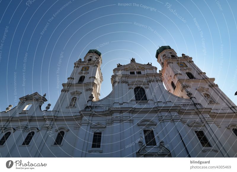 Magnificence of the earthly "representatives" of God - pomp and glory in the name of the Lord Dome Church Architecture Belief Satan Window Facade