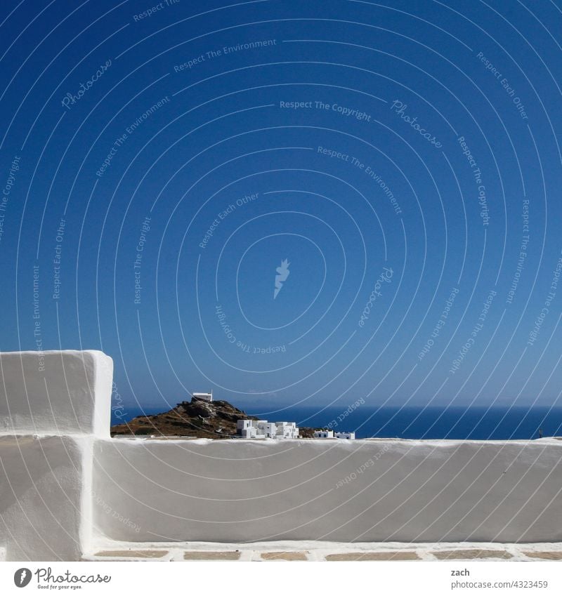 change of perspective House (Residential Structure) Building Wall (barrier) Enclosed Wall (building) Facade Sky Ocean Ios the Aegean Greece Mediterranean sea