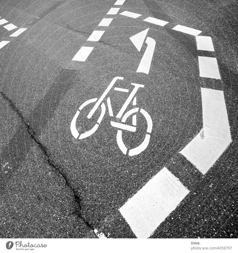 Order in Chaos | ParkTourHH21 | Survival Lines Cycle path Traffic infrastructure left turn-off Aspahlt Road traffic Street Pictogram Arrow lines strokes