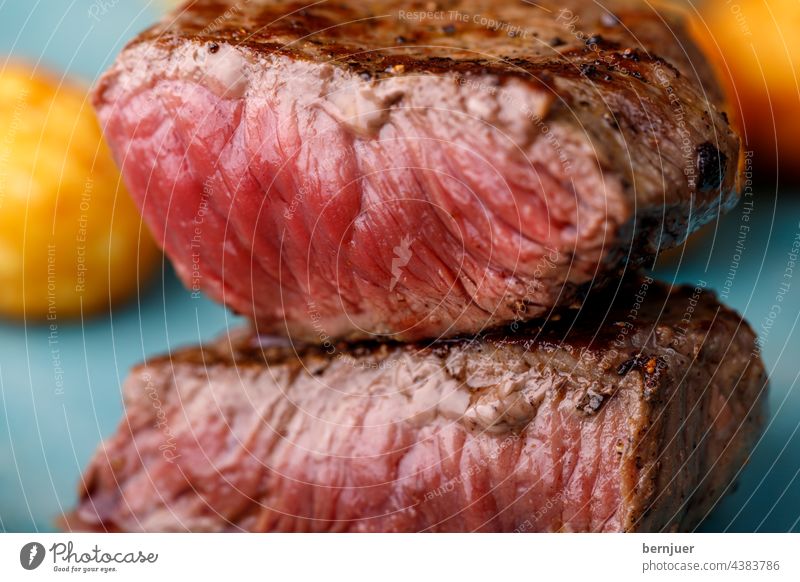 grilled steak on a chopping board German slice cut Steak Dumpling Chopping board Meat Juicy Eating background tribunal Close-up Beef Fresh sirloin Table Loin