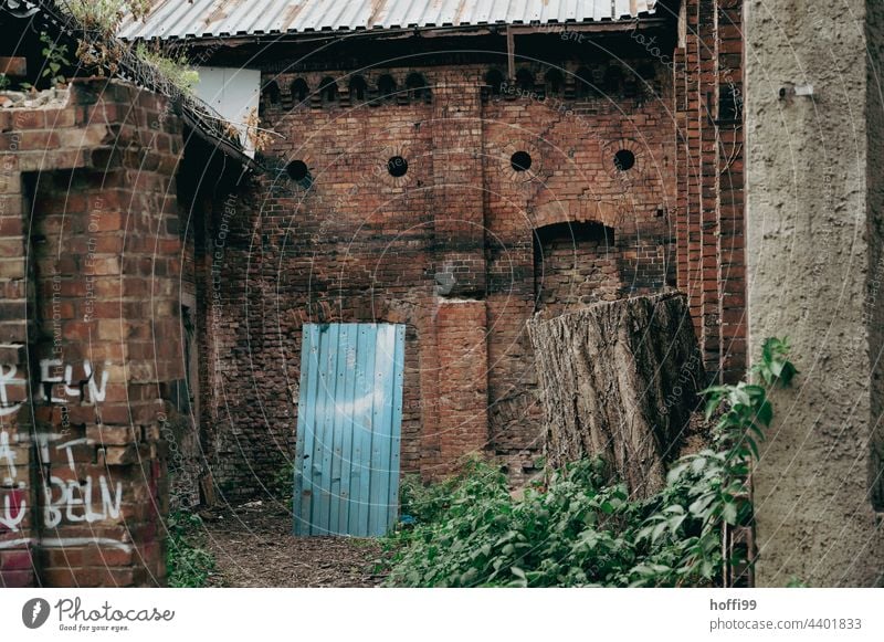 Dilapidated brick building Brick building red brick clinker facade Concrete wall Decline Fence Wall (building) Gloomy depression Construction site Transience