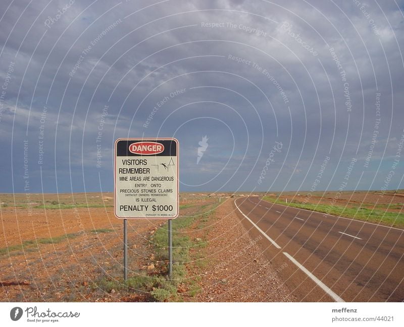 coober pedy Coober Pedy Australia Opal Dangerous Dismantling Digging Industry Threat Signage Signs and labeling Warning label