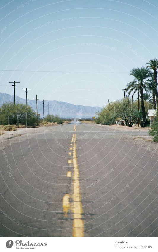 yellow line Arizona California