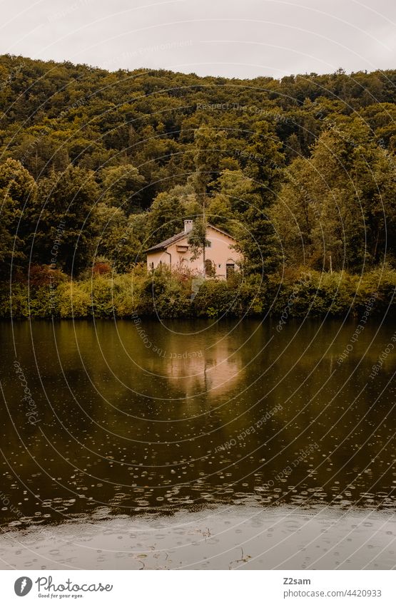 Zoolhaus at the Altmühl in the rain customs house River Altmühl Valley Water Body of water Rain summer rain reflection Idyll trees Green Nature Landscape