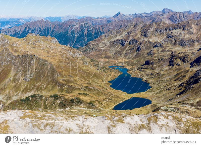 Giglachseen lakes in autumn. In the background Höchststein and Hochwildstelle. giglax lake Giglachalm Wanderherbst Hiking mountainous mountain lake Landscape