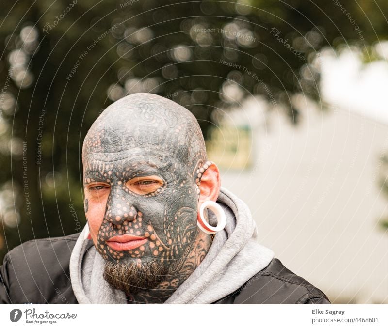 Face Tattoo Extreme Young man portrait Adults Exterior shot Shallow depth of field Looking into the camera