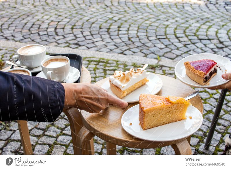 A little impromptu coffee party for three with especially delicious cake Cake Baker Bakery shop Eating Drinking Coffee Cappuccino cups Plate at the same time