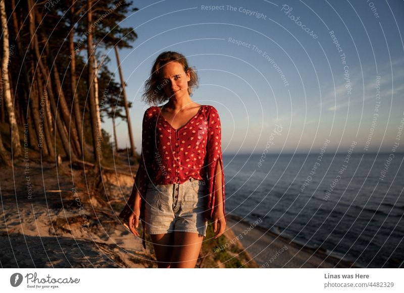 The Dutchman's Cap has long been a navigational guide for sailors and fishermen. A view of the sea with a steep shoreline and stony beaches opens up here. The top of the bluff is a good place to watch birds flying above the sea.