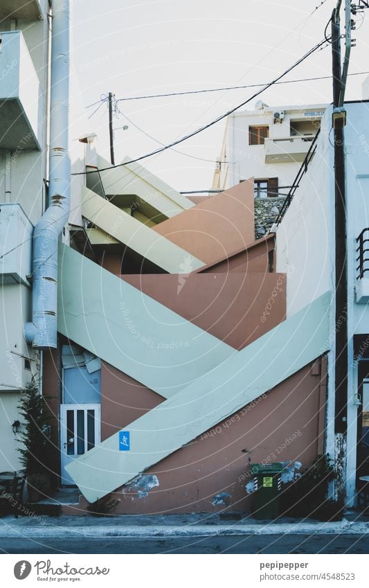 staircase Staircase Staircase (Hallway) Stairs Architecture rail Go up Deserted Wall (building) Descent Downward Upward Banister Residential area Landing Stage