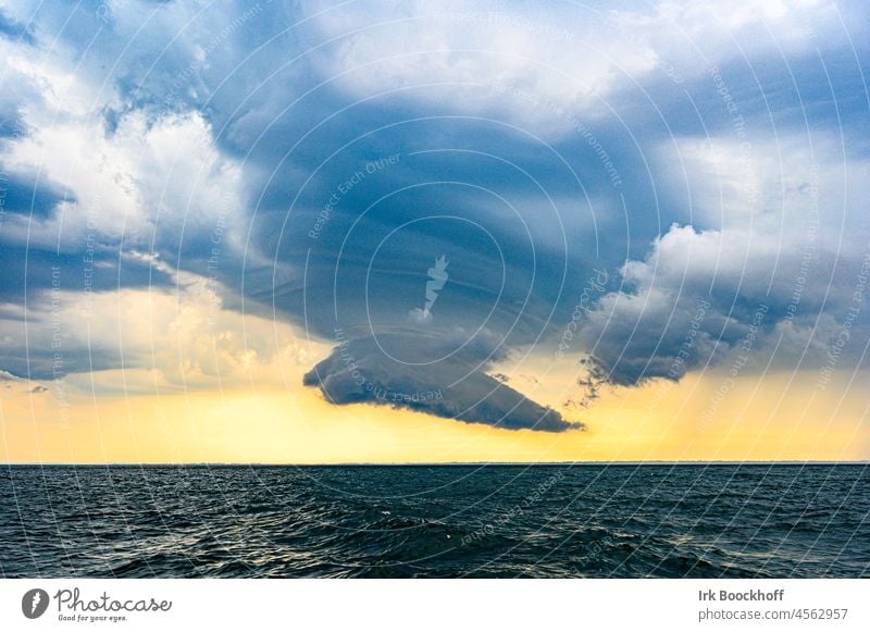 Ominous cloud formation in the evening sky Wide angle Panorama (View) Long shot Central perspective Contrast Day Exterior shot Light Extreme Force peril