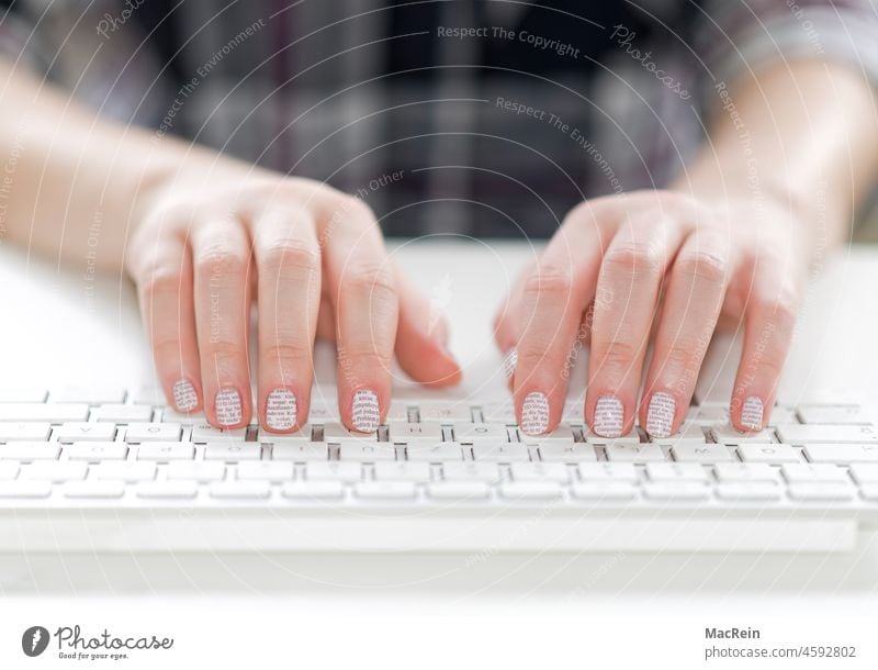 Close up of secretary with painted nails 20-25 years 20-30 years work labour beauty Profession Office Office worker Computer Differentiated focus one person