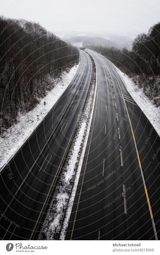 Car-free freeway (A45, closure due to dilapidated frame bridge between Hagen and Lüdenscheid) blocking Barred blocked road closed freeway Highway Transport