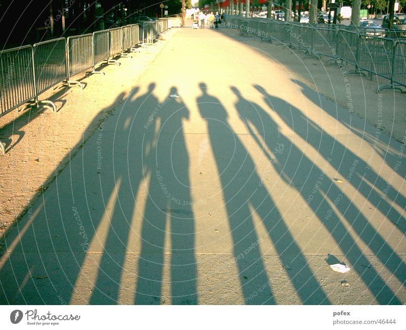 friends Paris France Friendship Evening sun Sun Shadow champs-elyseé 7 people