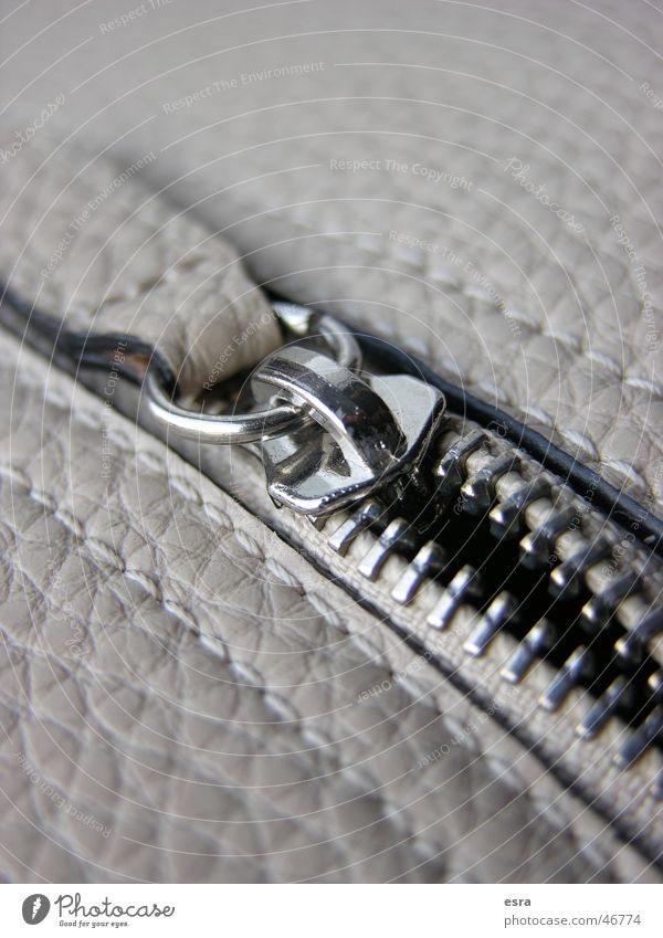 leather bag Zipper Safety Bag Leather Undo Opening Things Closure Detail detailed view Macro (Extreme close-up) Metal seams seams Leather bag