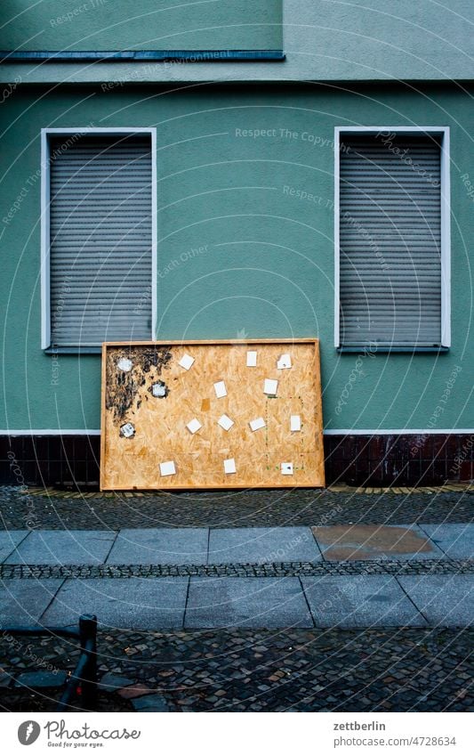 Bulletin board (back side), sticker, wooden board Old building on the outside Facade Window House (Residential Structure) rear building Backyard Courtyard