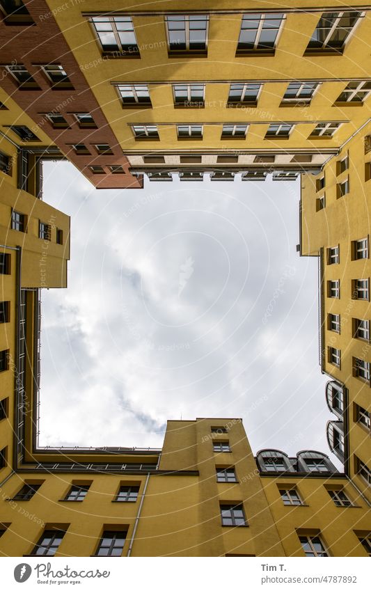 Backyard Berlin Mitte Friedrichstraße Middle Sky Downtown Berlin Capital city Town Architecture City Exterior shot Deserted Berlin Centre Germany