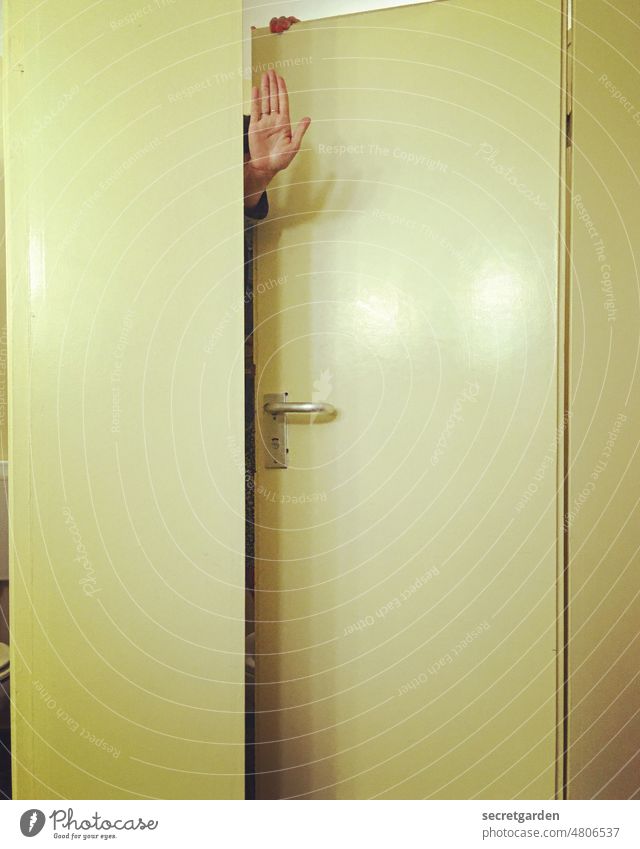 [hansa BER 2022] Stalling. stale Room Flat (apartment) Living or residing Colour photo LAVATORY interior Interior shot Yellow yellowish Old door Sanitary john