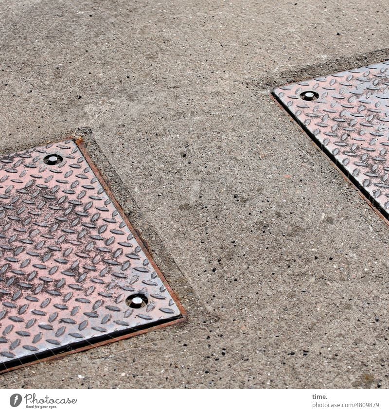 Start & End | Bottom plates on floating pontoon Floor plate Metal disk Concrete Screw Surface texture two partial view Trashy Dirty worn-out Workplace