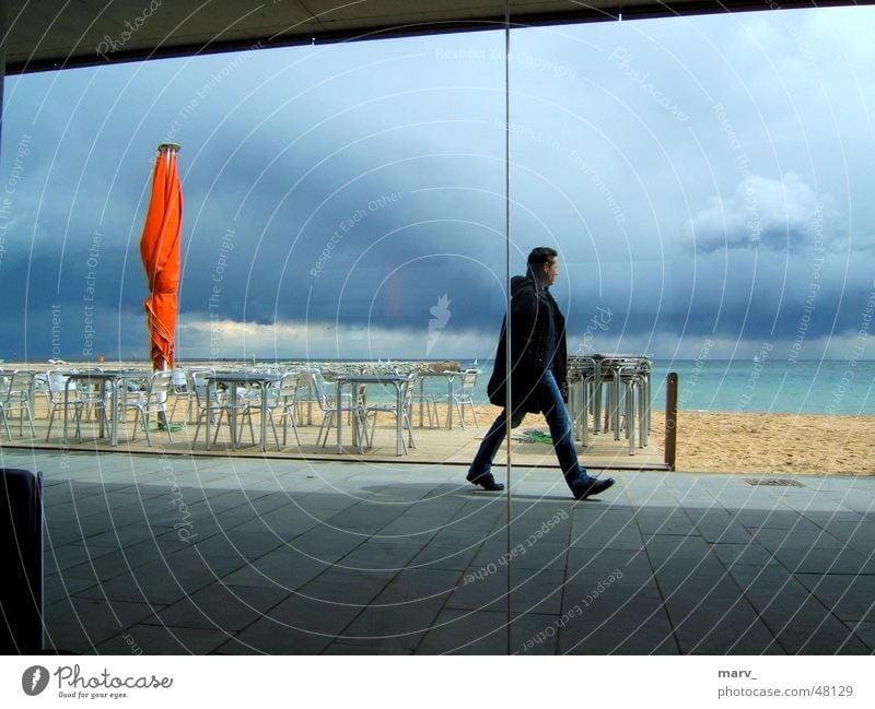 Barcelona 2005, the sky dark, the screen light Clouds Ocean Spain Beach Sunshade Café Sand