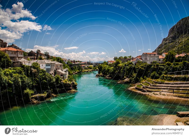 The Neretva in Mostar, Bosnia Herzigovina Bosnia-Herzegovina Europe Town Bridge Blue Green River Landscape travel Colour photo Exterior shot Copy Space top