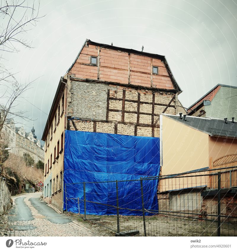 Inflate House (Residential Structure) Building Construction site Tumbledown Ripe for demolition Uninhabited Shabby Brick wall Ruin Ravages of time Deserted