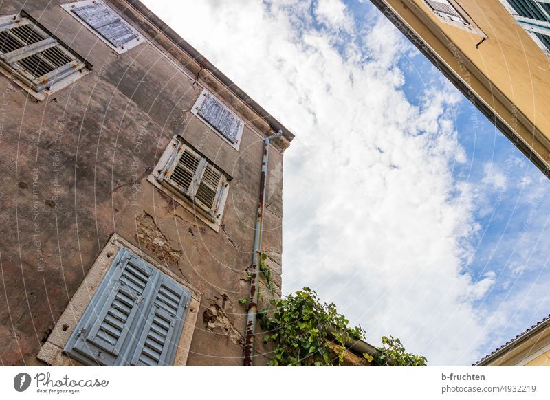 View upwards to an old house facade Old Old town House (Residential Structure) Facade Building Wall (building) Historic Wall (barrier) Decline Transience