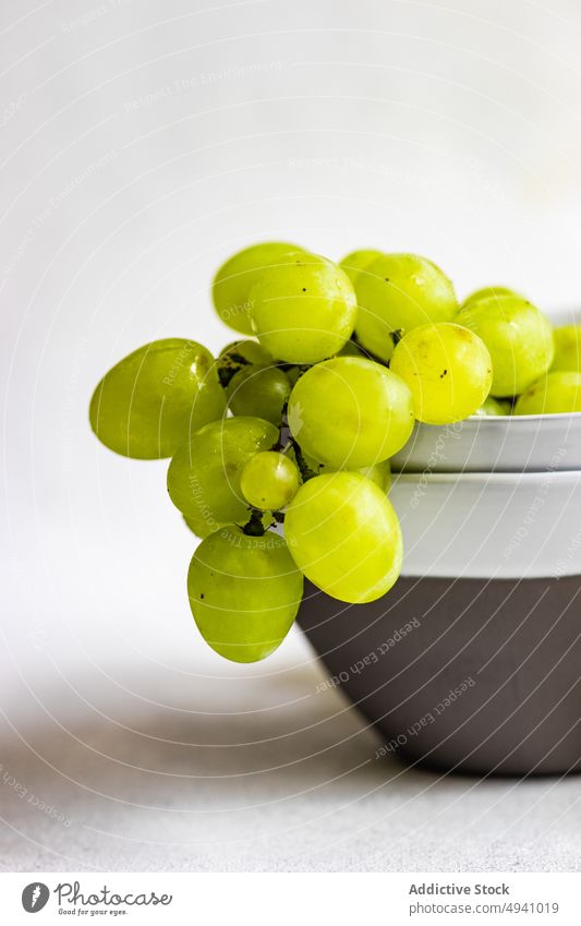 Fresh ripe green grape bowl concrete dessert diet eat food fresh fruit healthy juicy organic stoneware tasty berry vitamin delicious juice natural colorful heap