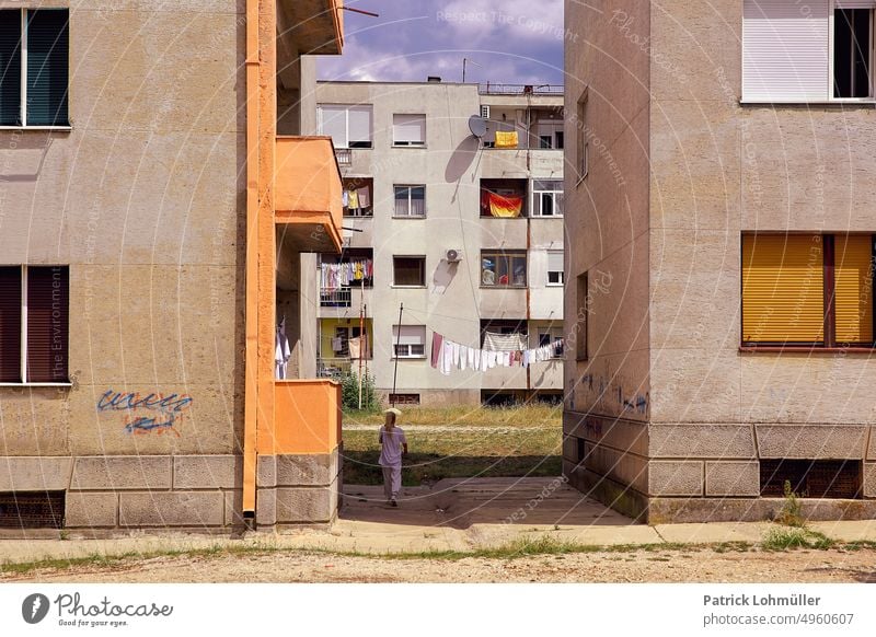 Block passage dwell Montenegro houses Ghetto living space Deprived area Old nikšić balkan state Architecture Street House (Residential Structure) Town