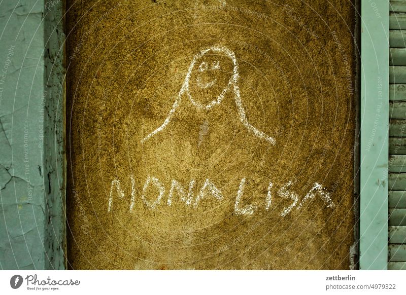 Mona Lisa Remark embassy Colour sprayed graffiti Grafitto illustration Children's drawing Chalk Chalk drawing Art Wall (barrier) Message message Slogan