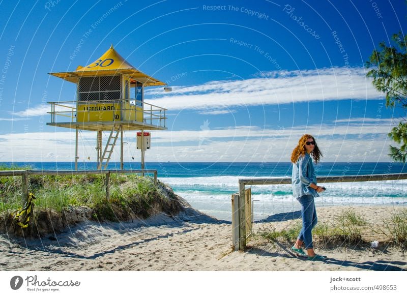 self-defence Lifestyle Far-off places Youth (Young adults) Clouds Horizon coast Pacific Ocean Pacific beach Queensland Shirt Pants Sunglasses Red-haired