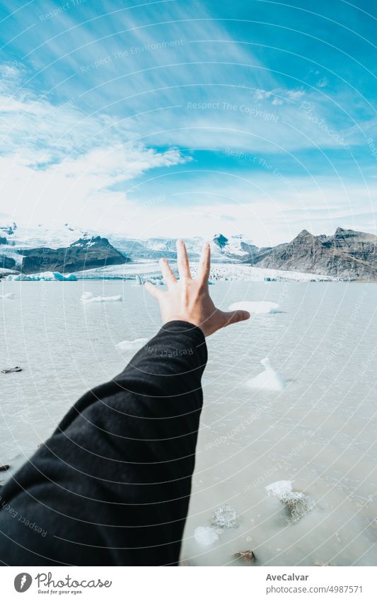 Tranquil image of a seashore at vatnajokull glacier with copy space, relaxing and freedom concept. wilderness extreme national climate floating horizontal