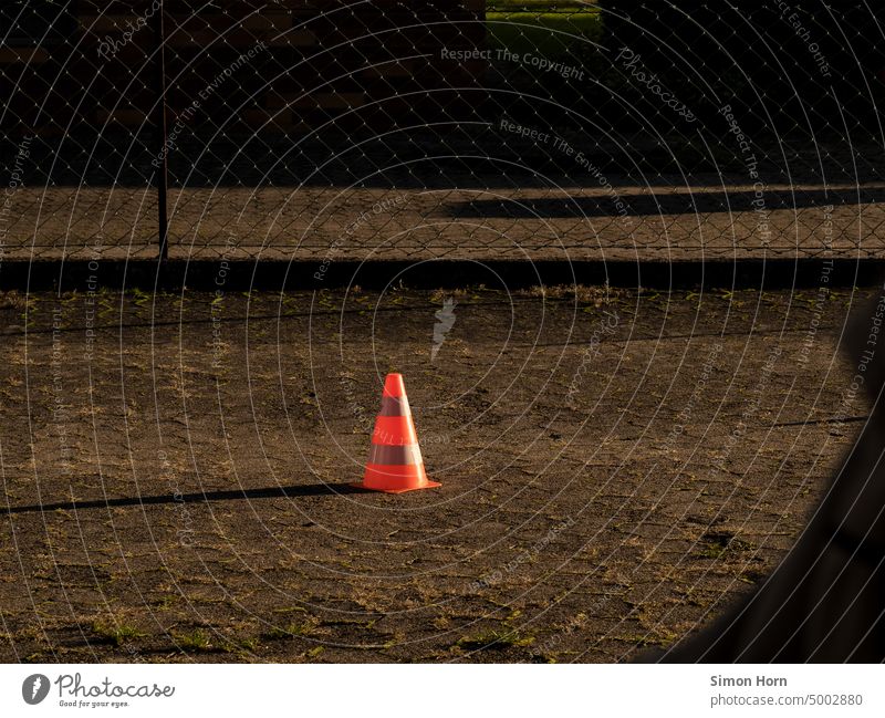 mark placement Placeholder long shadows Pylon Clue Orientation waypoint Lonely Position Doomed left Fence Sign esteem Structuring pavement Paving stone