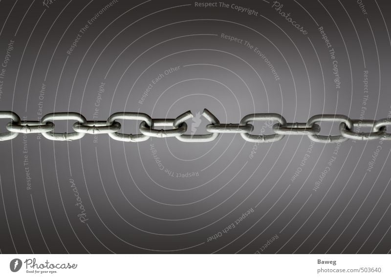 Weakest link Team Sign Broken Gray Dangerous Perturbed Teamwork Chain Rip To break (something) Fragile Chain link Metalware Pull Destruction Annihilate