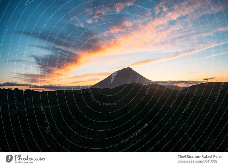 Volcano in evening mood Moody Sunset Pico mount Pico montanha do pico hilly Sunlight Mountain Volcanic Volcanic crater volcanic rock Ambience Landscape Nature