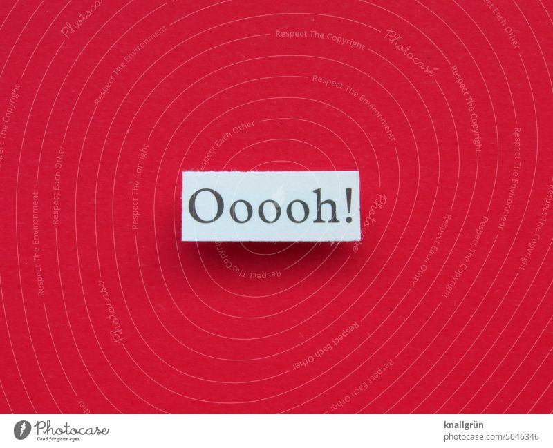 Ooooh! Exclamation mark Amazed Emotions Surprise Colour photo Characters Deserted Communicate Studio shot Neutral Background Isolated Image Signs and labeling