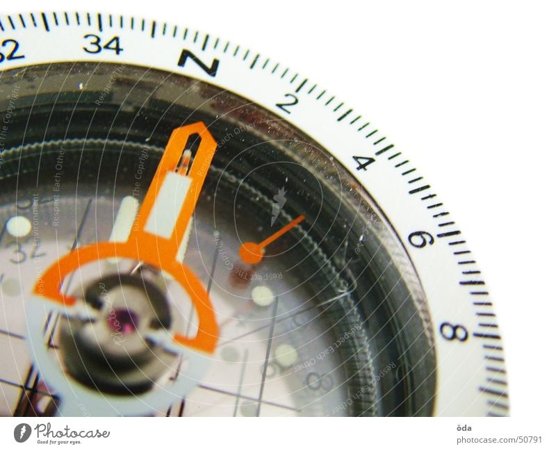 northward Compass (Navigation) Degrees Celsius Compass point Orientation Scale Declination Direction North Lanes & trails Search Compass needle