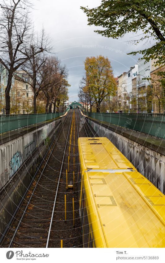 Exit of a subway train in Prenzlauer Berg Subway U2 Berlin Railroad tracks Highway ramp (exit) Town Capital city Downtown Schönhauser Allee Old town