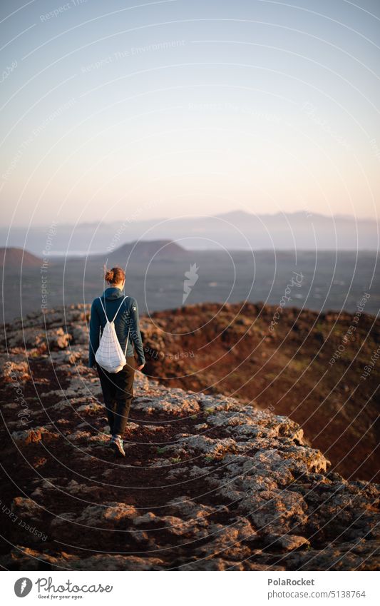 #A0# walk Climate Earth crater landscape Crater rim Tall size ratio Vulcanism volcanism volcanic rock Volcanic island Volcanic crater Size Landscape Volcano