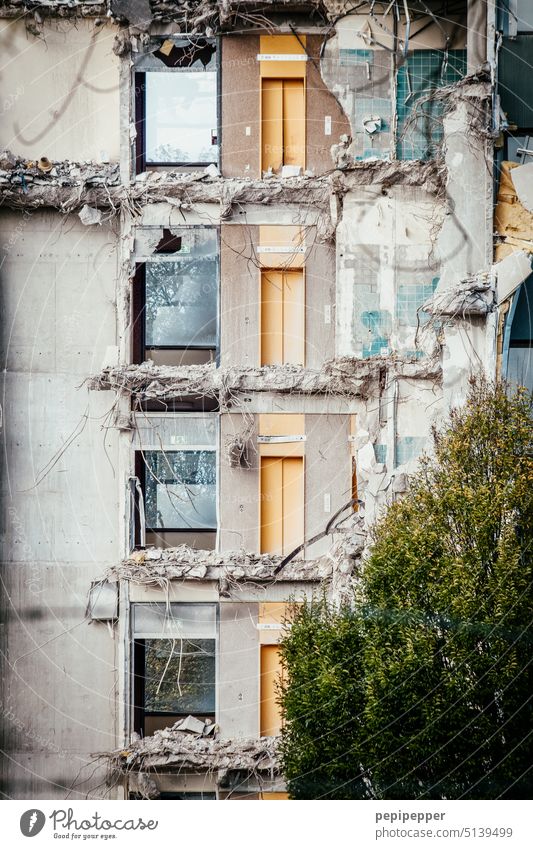 Demolition house - elevator to nothing condemned house Transience Unfinished building Building for demolition outline demolition work Elevator elevator door