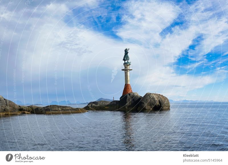 'Fisherman's wife' - Svolvaer Norway - View to the sea Statue Bronze statue towards the sea Landmark Lofotes travel vacation Vacation & Travel Exterior shot